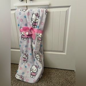 Hello Kitty Throw Blanket!